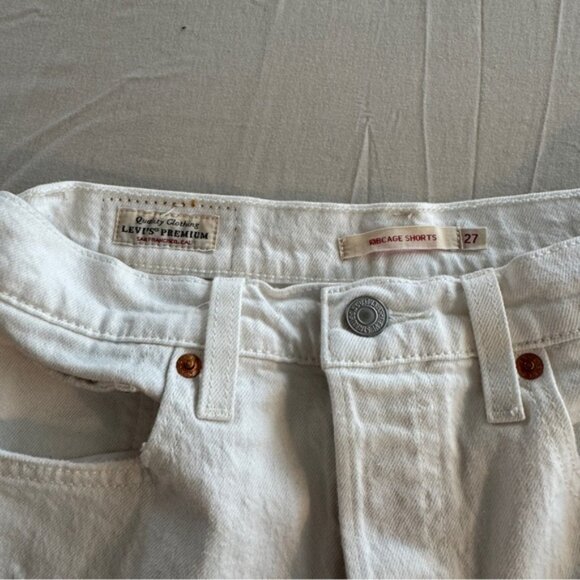 Levi‘s White Denim Distressed High Rise Ribcage Women's Shorts Size 27 - Picture 3 of 11